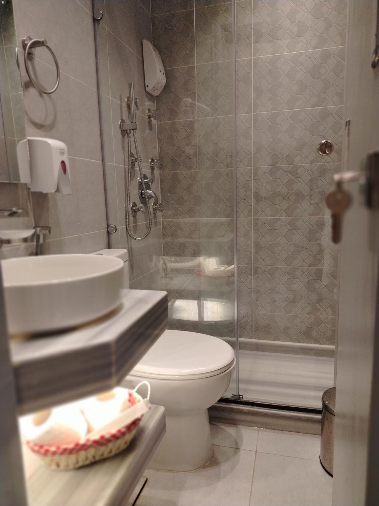 Elite Hotel *